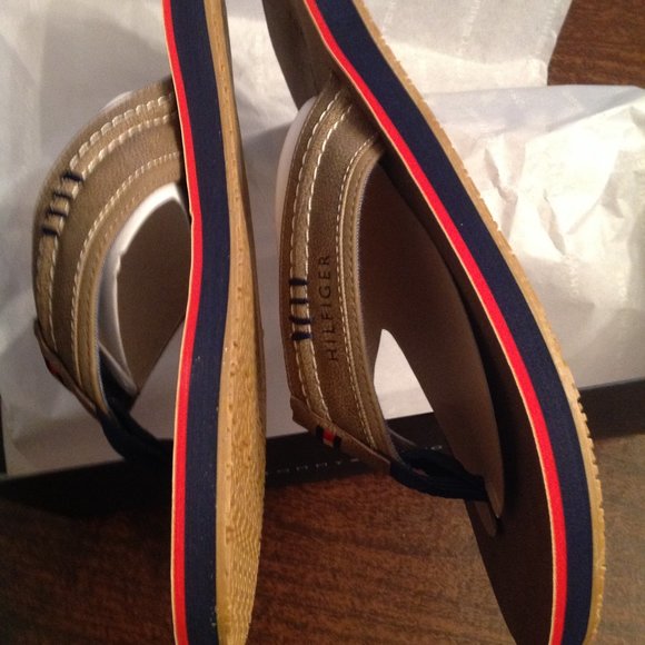 Tommy Hilfiger Men\'s Destino Taupe Flip Flop Sandals - 12M - New in  Box main image 6